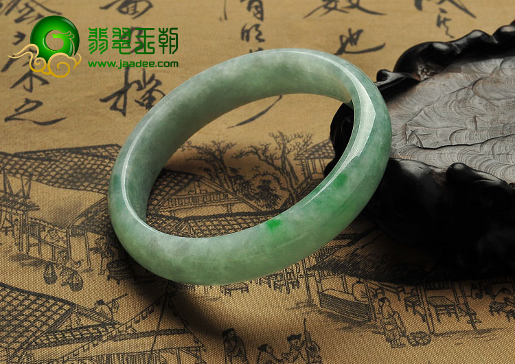 糯冰种飘翠缅甸翡翠A货手镯（54.6mm）