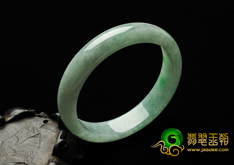糯冰种飘翠缅甸翡翠A货手镯（54.6mm）