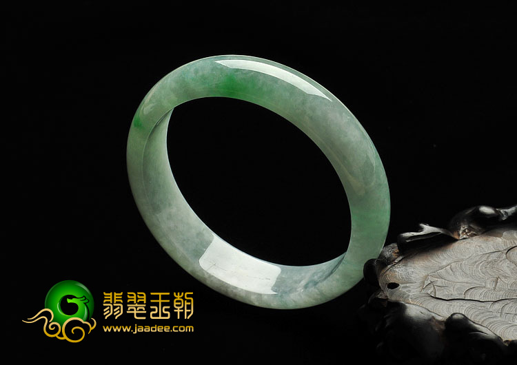 糯冰种飘翠缅甸翡翠A货手镯（54.3mm）