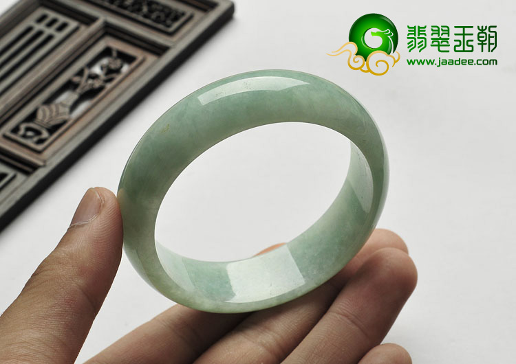 糯冰种晴水缅甸翡翠A货手镯（55.4mm）
