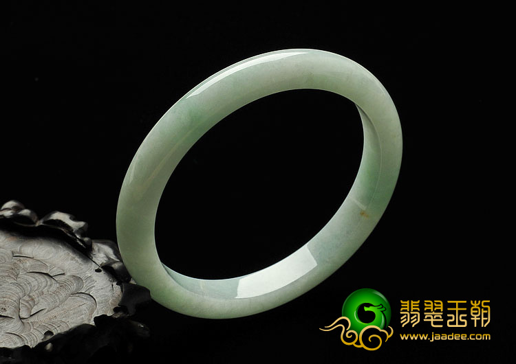 糯冰种晴水缅甸翡翠A货手镯（60.8mm）