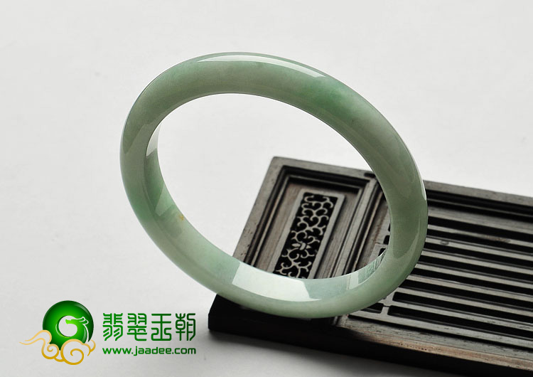 糯冰种晴水缅甸翡翠A货手镯（60.8mm）