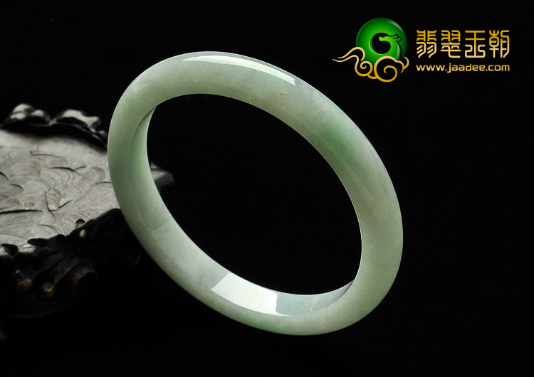 糯冰种晴水缅甸翡翠A货手镯（60.8mm）