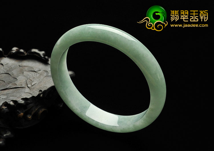 糯冰种晴水缅甸翡翠A货手镯（61.3mm）