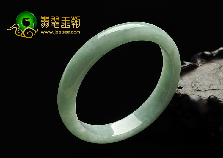 糯冰种晴水缅甸翡翠A货手镯（61.3mm）
