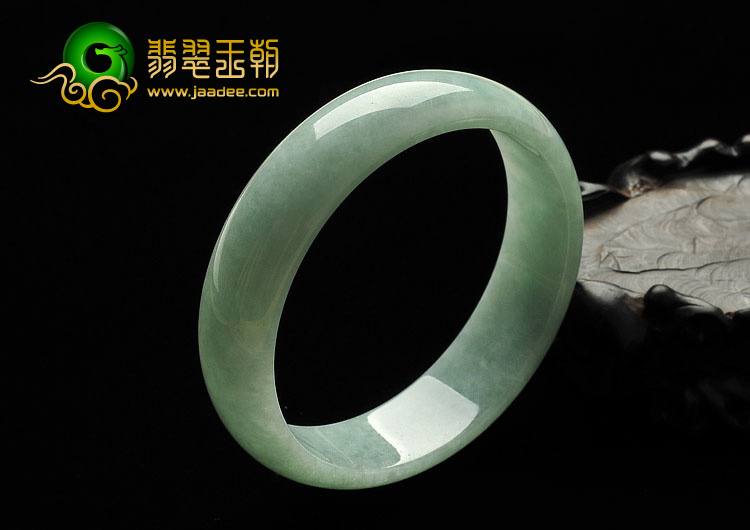 糯冰种晴水缅甸翡翠A货手镯（61.3mm）