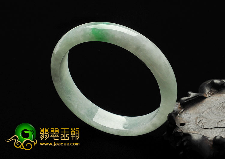 糯冰种飘翠缅甸翡翠A货手镯（54.6mm）