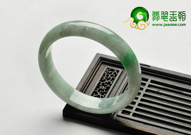 糯冰种飘翠缅甸翡翠A货手镯（54.6mm）
