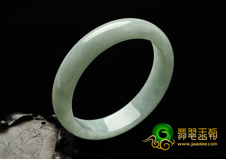 糯冰种晴水缅甸翡翠A货手镯（61.3mm）