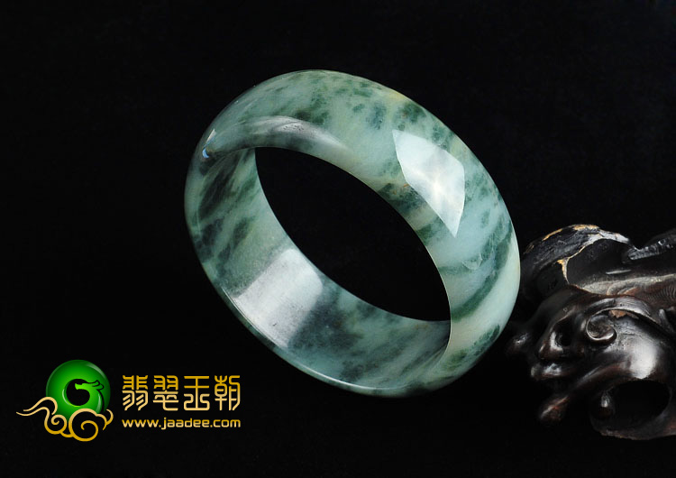糯冰种飘花缅甸翡翠A货手镯（56.7mm）