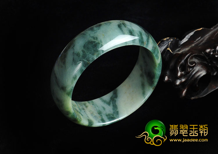 糯冰种飘花缅甸翡翠A货手镯（56.7mm）