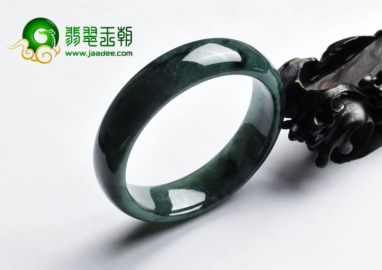 糯冰种油青飘花缅甸翡翠A货手镯（57.2mm）