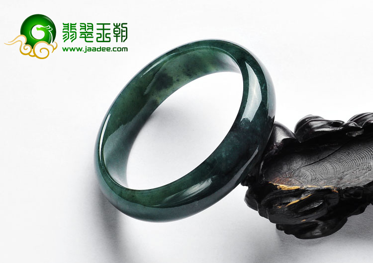 糯冰种油青飘花缅甸翡翠A货手镯（57.2mm）