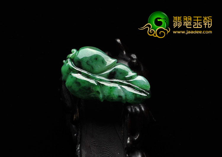 糯冰种浓绿缅甸翡翠A货叶子挂件
