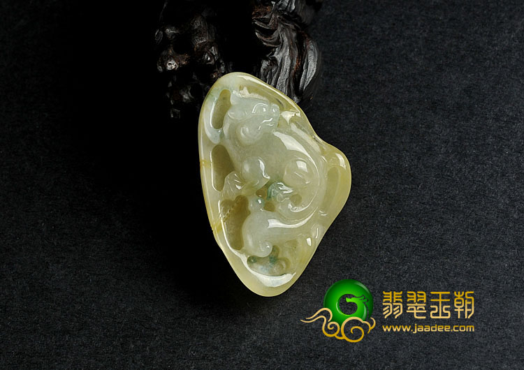 糯冰种黄翡飘花缅甸翡翠A货貔貅挂件