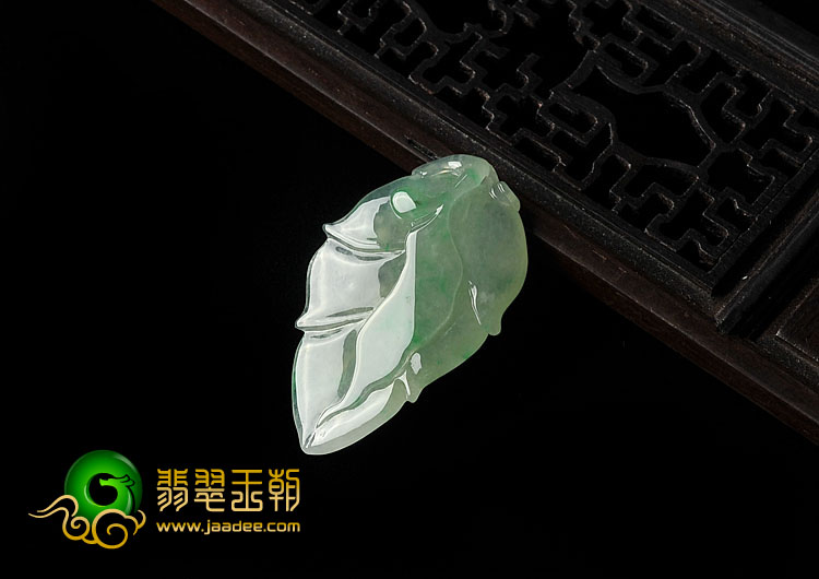 冰种飘翠缅甸翡翠A货叶子挂件