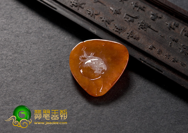 糯冰种红翡缅甸翡翠A货英明神武挂件