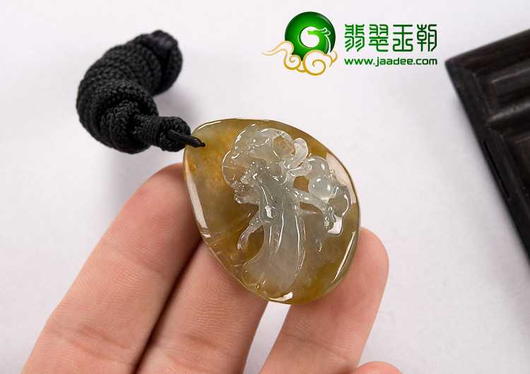 冰种褐黄翡缅甸翡翠A货螳螂挂件