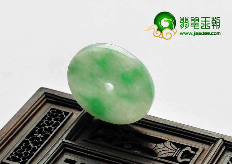 糯冰种白底青缅甸翡翠A货平安扣挂件