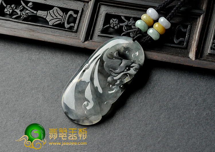 冰（乌鸡种）水墨色缅甸翡翠A货仿古龙挂件