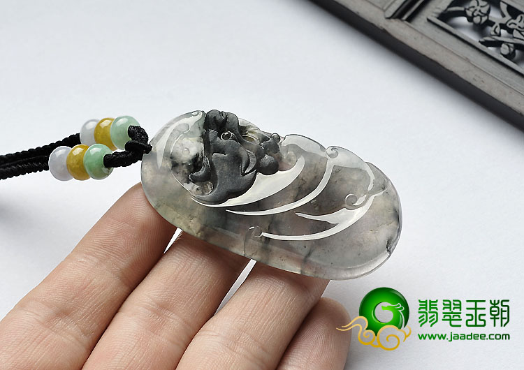 冰（乌鸡种）水墨色缅甸翡翠A货仿古龙挂件