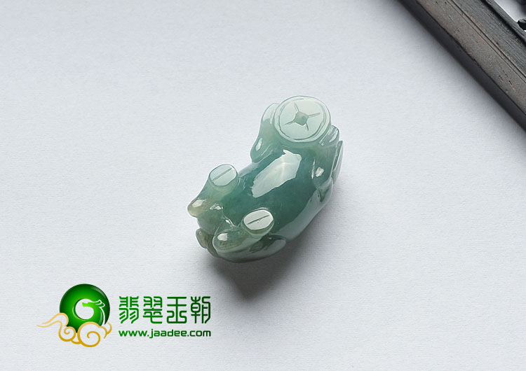 糯冰种晴水缅甸翡翠A货小猪挂件
