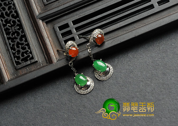 冰种阳绿（红翡）缅甸翡翠A货镶白金耳坠（水钻）