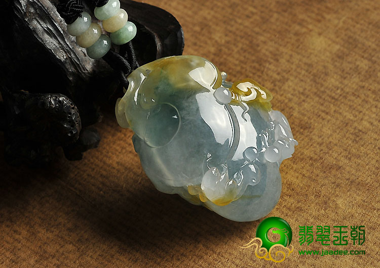 冰种黄翡飘花缅甸翡翠A货欢天喜地挂件