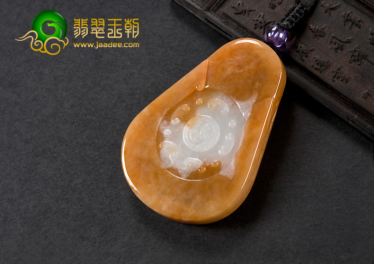 糯冰种红黄翡缅甸翡翠A货仿古龙牌挂件