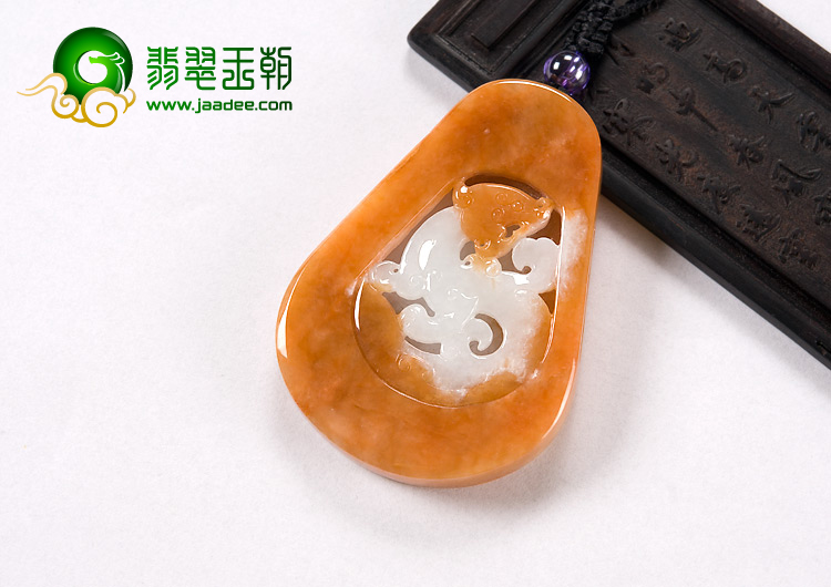 糯冰种红黄翡缅甸翡翠A货仿古龙牌挂件