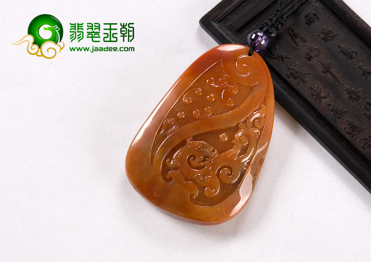 糯冰种红黄翡缅甸翡翠A货仿古龙牌挂件