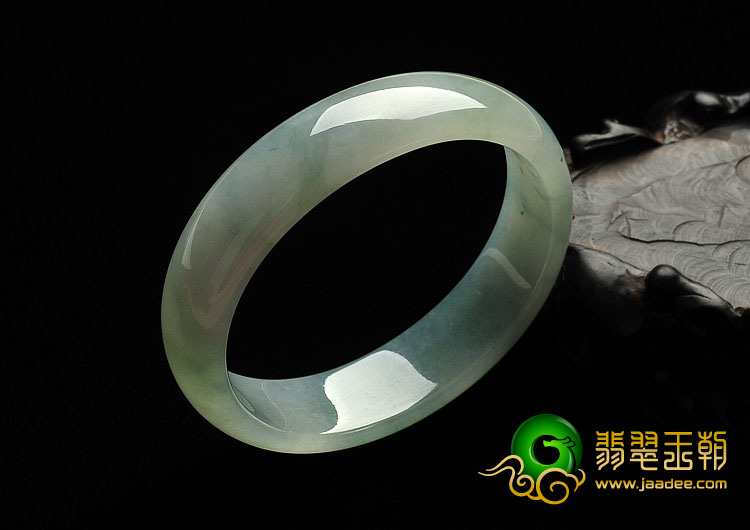 糯冰种略飘花缅甸翡翠A货贵妃镯（54.4-49.3mm）