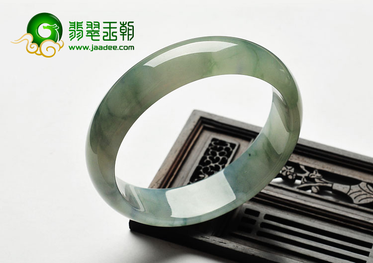 糯冰种飘花缅甸翡翠A货手镯（61.4mm）