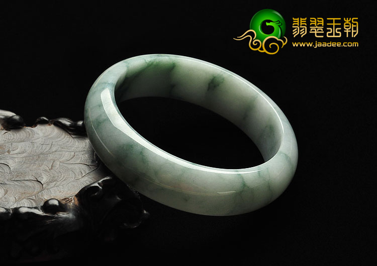 糯冰种飘花缅甸翡翠A货手镯（61.1mm）