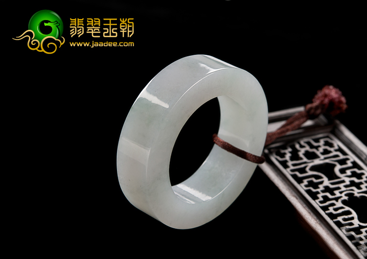糯冰种晴水略飘花缅甸翡翠A货平安环挂件