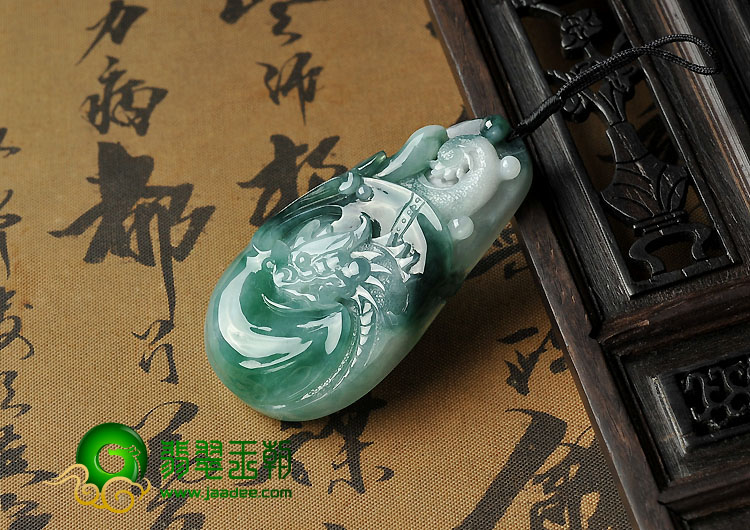 糯冰种飘花缅甸翡翠A货鱼龙变挂件