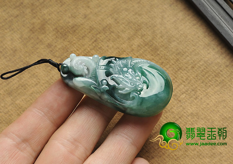 糯冰种飘花缅甸翡翠A货鱼龙变挂件