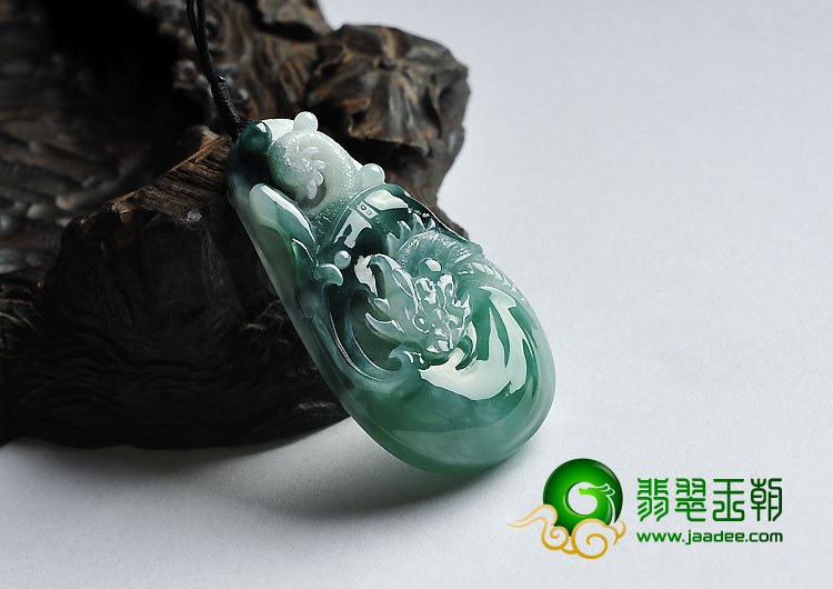 糯冰种飘花缅甸翡翠A货鱼龙变挂件