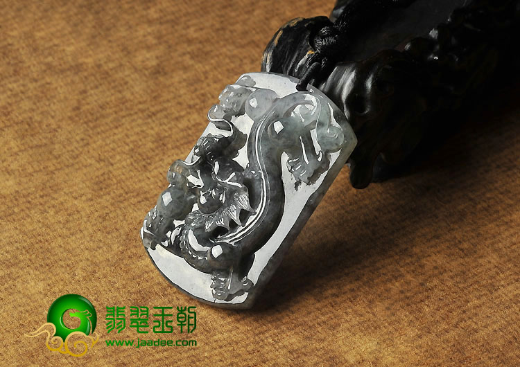 冰（乌鸡种）水墨色缅甸翡翠A货龙腾四海挂件