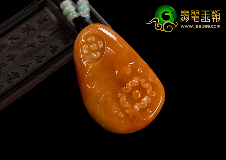 （超值推荐）糯冰种红黄翡缅甸翡翠A货仿古龙挂件