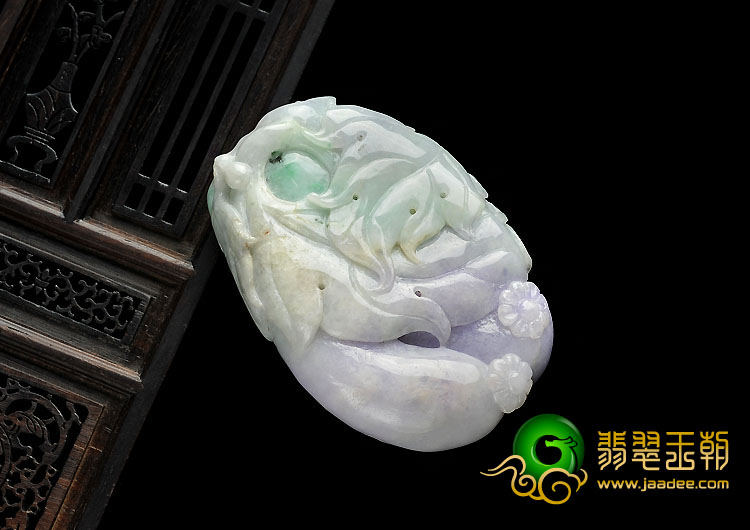细糯种春带彩缅甸翡翠A货飞黄腾达挂件