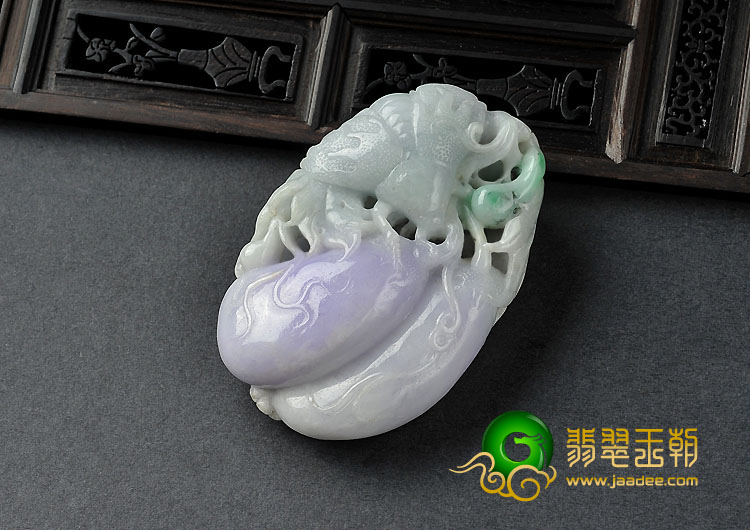 细糯种春带彩缅甸翡翠A货飞黄腾达挂件