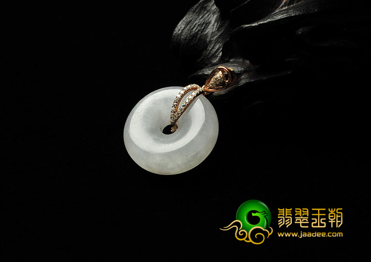 糯冰种淡晴水缅甸翡翠镶银平安扣（水钻）