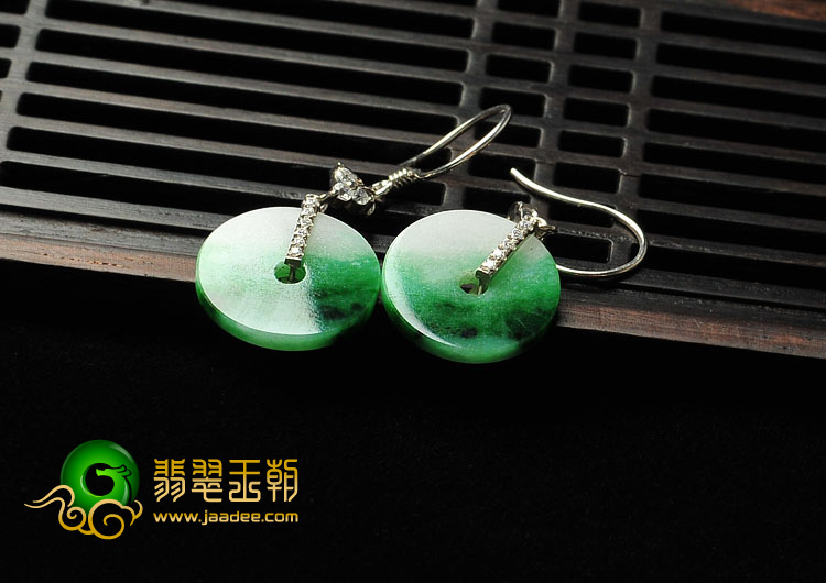 糯冰种飘翠缅甸翡翠A货镶银耳环（水钻）