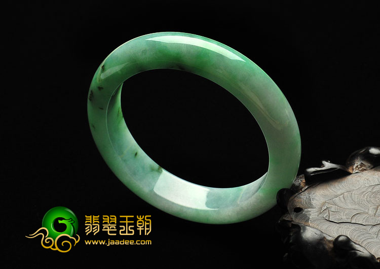 糯冰种淡翠色缅甸翡翠A货手镯（54.1mm）