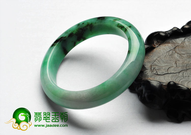 糯冰种淡翠色缅甸翡翠A货手镯（54.1mm）
