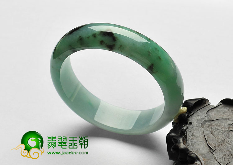 糯冰种淡翠色缅甸翡翠A货手镯（54.1mm）