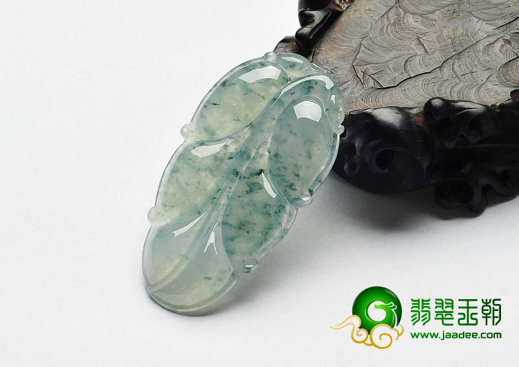冰种飘花缅甸翡翠A货叶子挂件