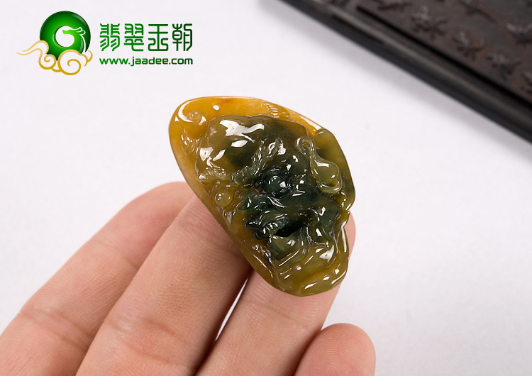 糯冰种褐黄翡缅甸翡翠A货鬼头挂件
