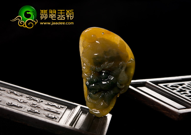 糯冰种褐黄翡缅甸翡翠A货鬼头挂件